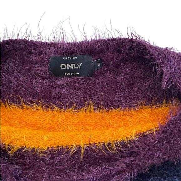 Asos ONLY Brand Cropped Striped Fuzzy Eyelash Sweater Small - Picture 3 of 5